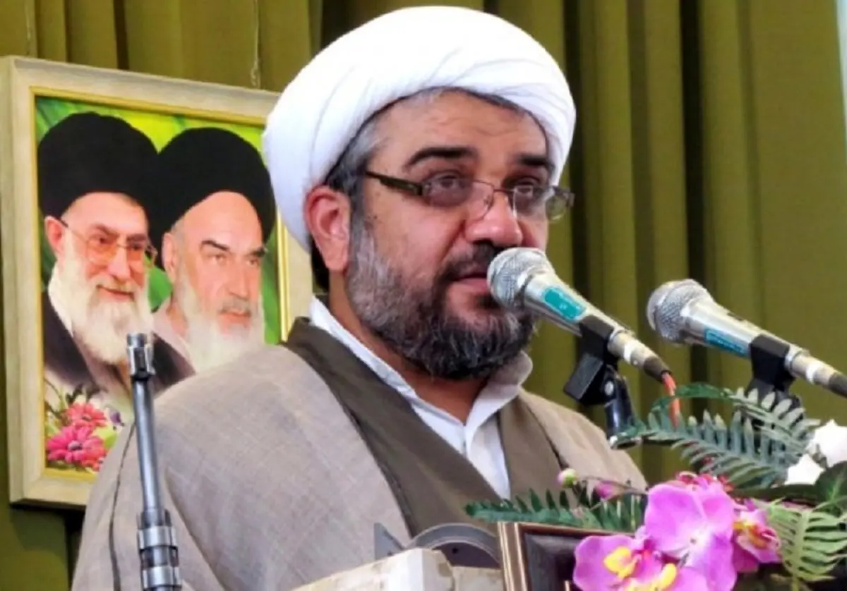 امام جمعه کازرون: امام جمعه کسی نیست که هر طوری دلش بخواهد موضع بگیرد/ مردم را دعوت به آرامش و قانونمندی کردم/ جمعیت نمازگزاران کازرون بیشتر هم شد/مردم به فضا سازی ها توجه نکنند/هیچ گاه از تریبون نمازجمعه جامعه دعوت به تجمع غیرقانونی و اغتشاش یا کاری نمی 