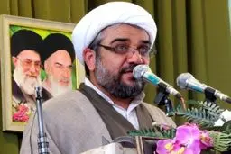 امام جمعه کازرون: امام جمعه کسی نیست که هر طوری دلش بخواهد موضع بگیرد/ مردم را دعوت به آرامش و قانونمندی کردم/ جمعیت نمازگزاران کازرون بیشتر هم شد/مردم به فضا سازی ها توجه نکنند/هیچ گاه از تریبون نمازجمعه جامعه دعوت به تجمع غیرقانونی و اغتشاش یا کاری نمی 