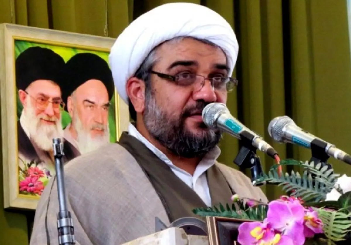 امام جمعه کازرون: امام جمعه کسی نیست که هر طوری دلش بخواهد موضع بگیرد/ مردم را دعوت به آرامش و قانونمندی کردم/ جمعیت نمازگزاران کازرون بیشتر هم شد/مردم به فضا سازی ها توجه نکنند/هیچ گاه از تریبون نمازجمعه جامعه دعوت به تجمع غیرقانونی و اغتشاش یا کاری نمی 