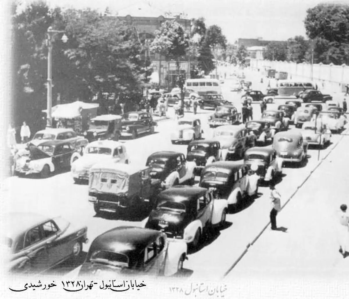 ترافیک چهار راه استانبول، 70 سال قبل! / عکس