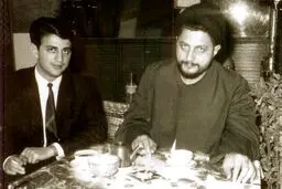 صادق طباطبایی در کنار امام موسی صدر /عکس