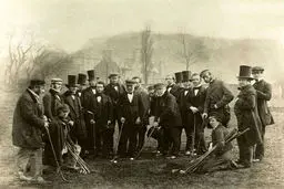 عکسی قدیمی از گلف بازی در اسکاتلند