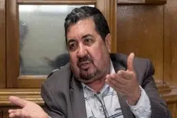 پیش بینی خورشیدی آزاد از حضور قطعی احمدی‌نژاد در انتخابات ۱۴۰۰