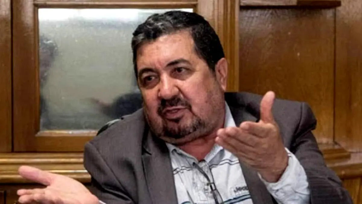 پیش بینی خورشیدی آزاد از حضور قطعی احمدی‌نژاد در انتخابات ۱۴۰۰