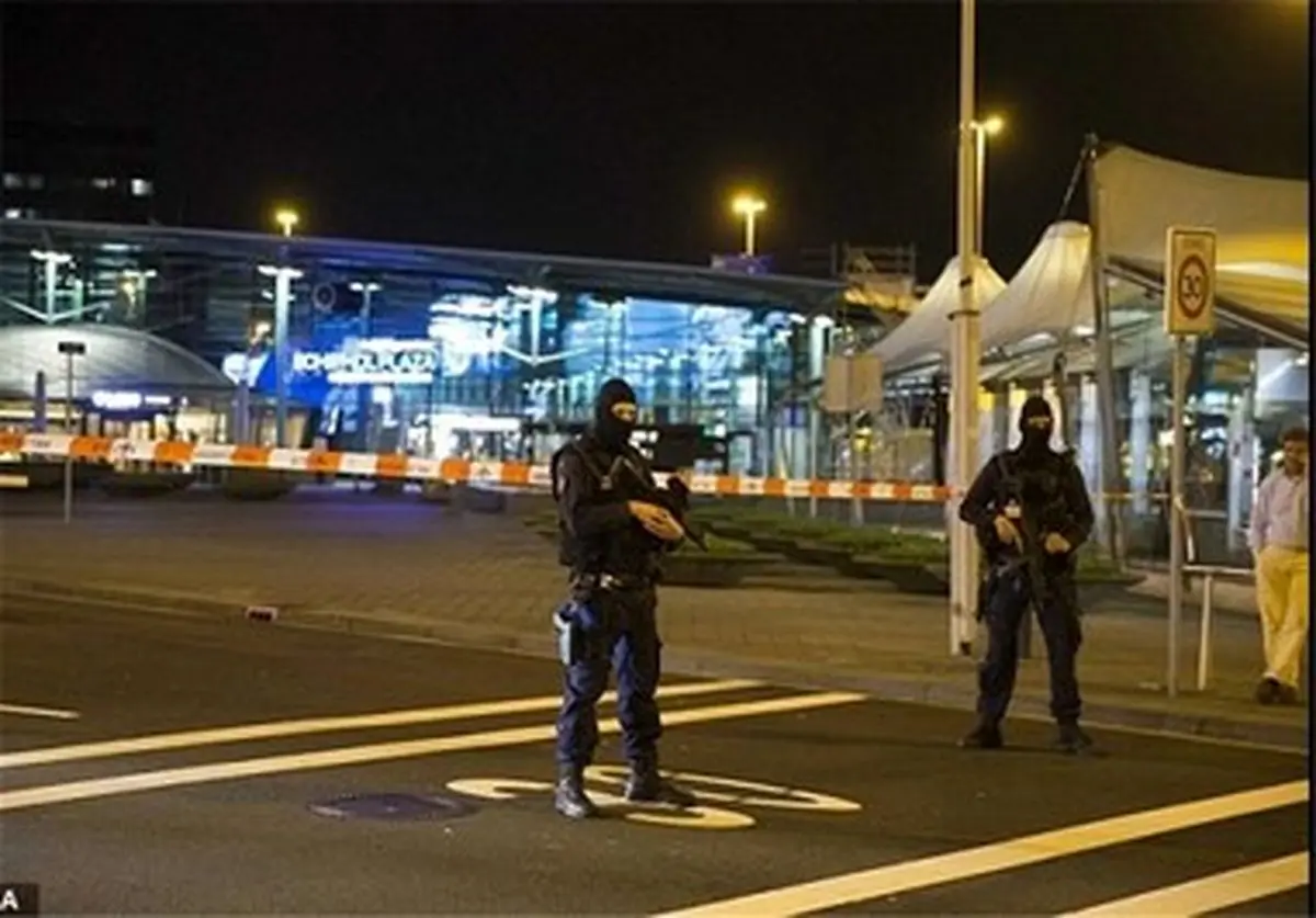 تخلیه فرودگاه آمستردام درپی تهدیدات امنیتی/ تصاویر