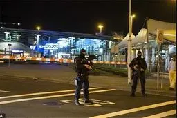 تخلیه فرودگاه آمستردام درپی تهدیدات امنیتی/ تصاویر