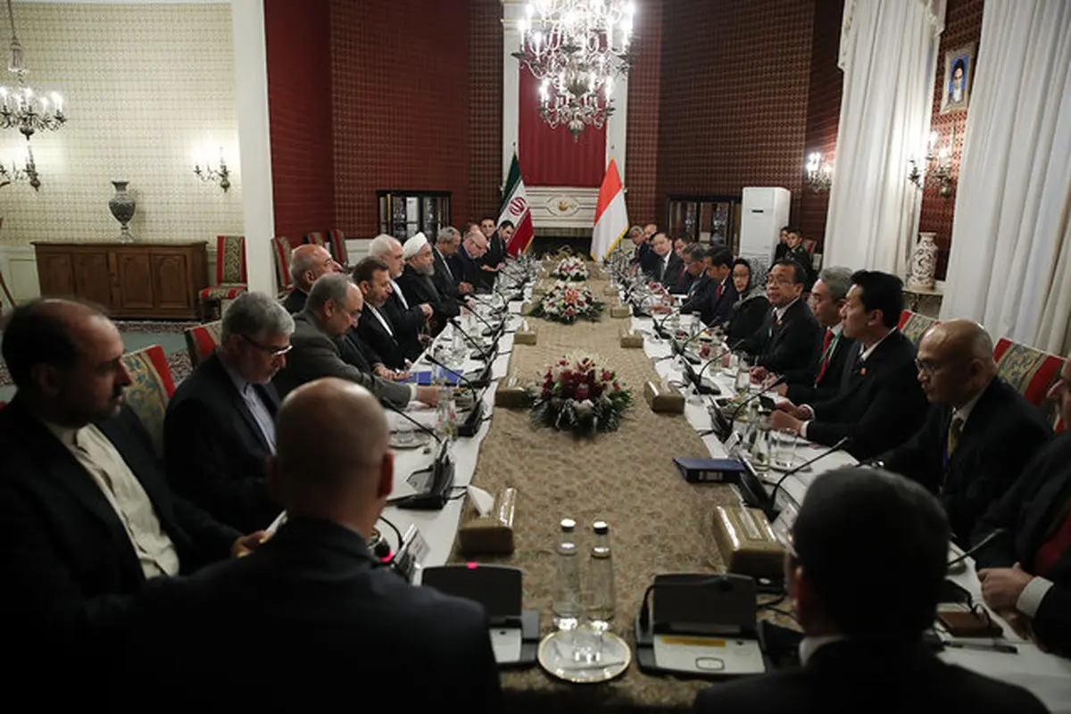 روحانی:‏ شرکت‌های ایرانی آماده حضور فعال‌تر در اندونزی ‏هستند