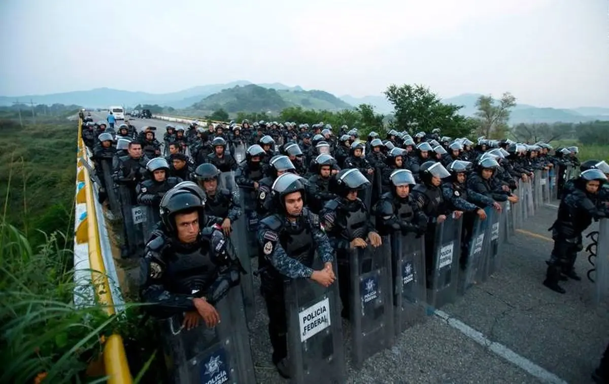 مرز آمریکا مملو از نظامیان / تصاویر