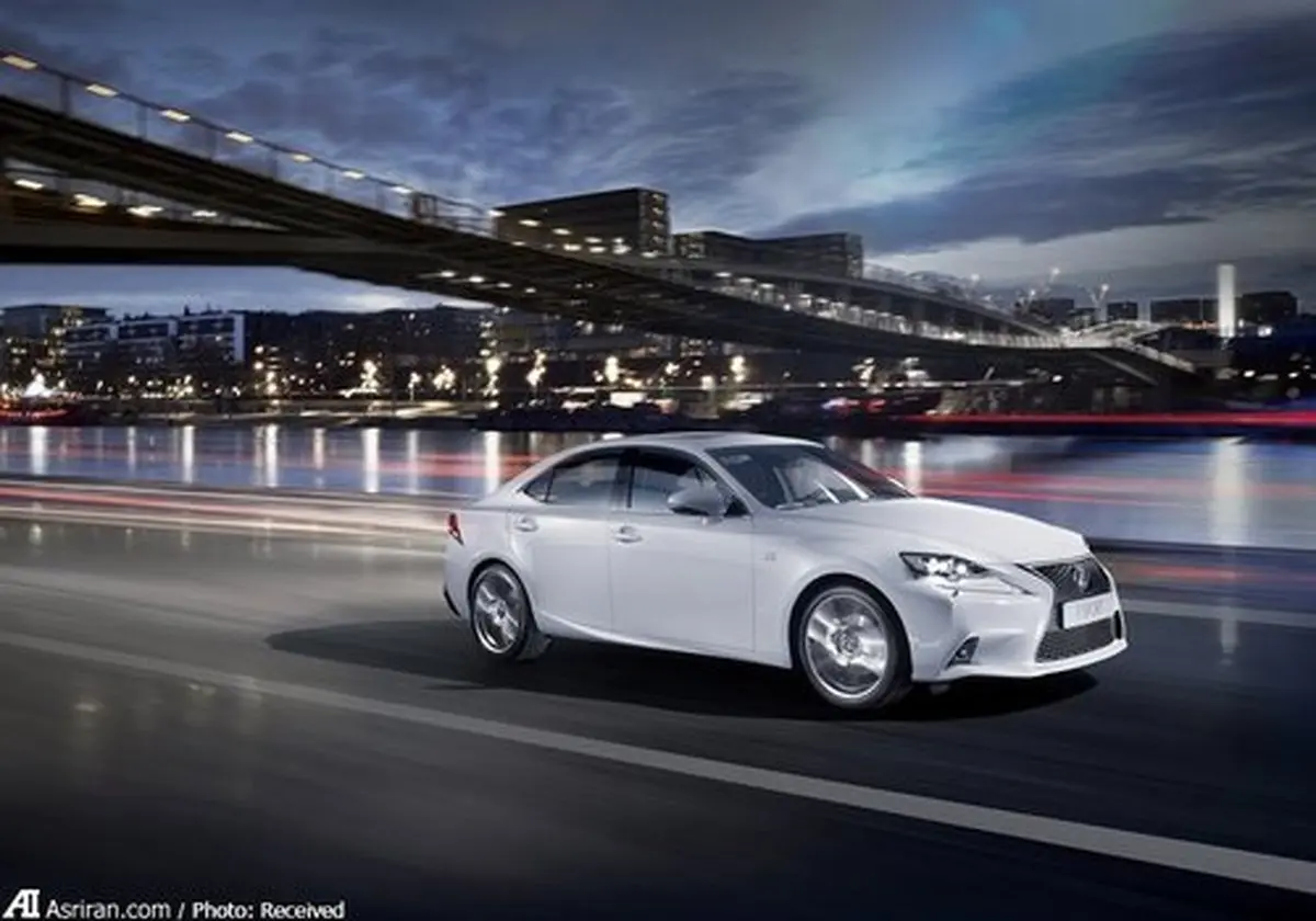 ماشین لکسوس IS /تصاویر