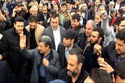 شعارهای خاص هنگام حضور احمدی نژاد در راهپیمایی