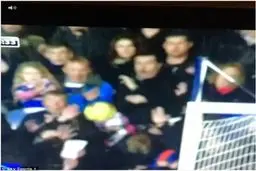 عذرخواهی یحیی توره از یک تماشاگر+عکس