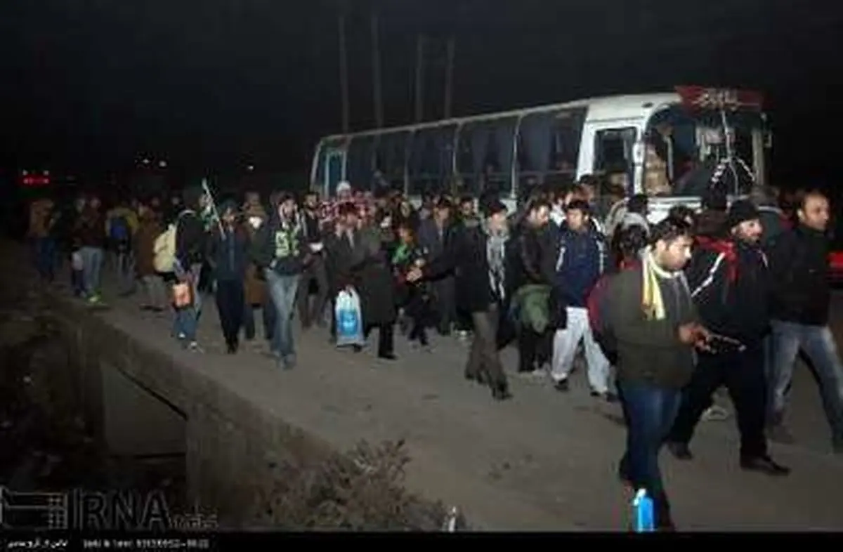 بازگشت زائران کربلا از مرز مهران/ تصاویر
