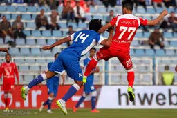 دیدار تیمهای فوتبال گسترش فولاد و پرسپولیس به روایت تصویر