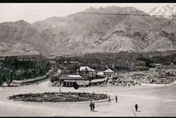 تصویری قدیمی از میدان تجریش در سال 1310