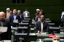 لحظه سوگندخوردن نمایندگان مجلس یازدهم + ویدئو