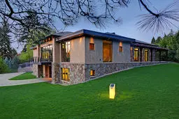 ویلای 4 میلیون دلاری برای ماشین بازها را ببینید