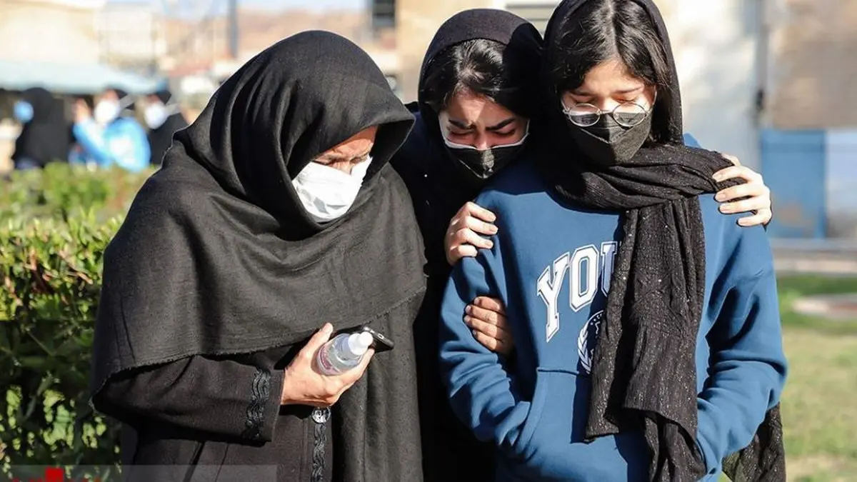 تشییع پیکر شهیده مدافع سلامت در اهواز+عکس‌ها