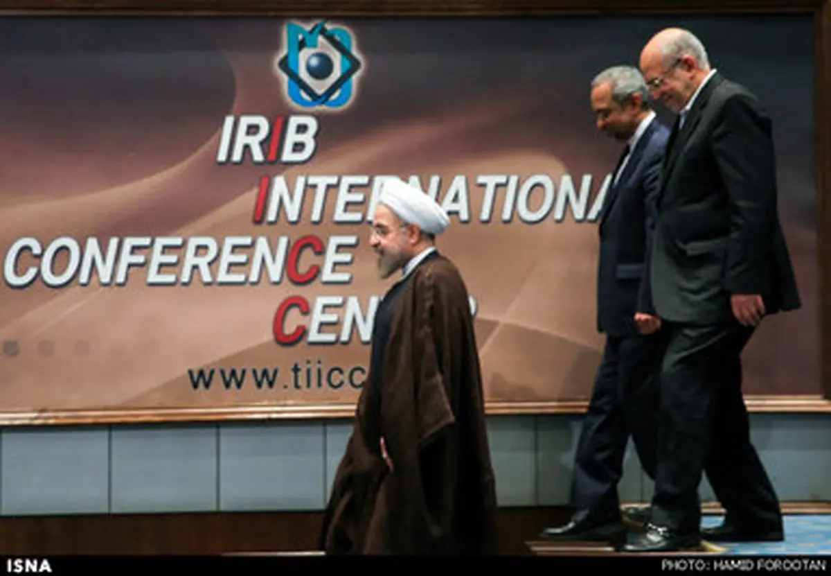 همایش بین المللی سیاست‌های صنعتی و تجاری با حضور روحانی/تصاویر