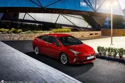 ماشین تویوتا پریوس /تصاویر