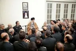 رهبر انقلاب: با قاچاق و عوامل ناامن‌کننده فضای مجازی برخورد جدی کنید/جلوگیری از خرید و فروش سلاح در فضای مجازی و غیر از آن وظیفه نیروی انتظامی است