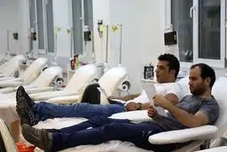 تصاویر /تجمع تهرانی‌ها برای اهدای خون در شب قدر