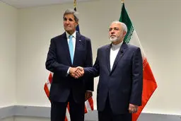 نشانه عزاداری ظریف در دیدار با کری/عکس