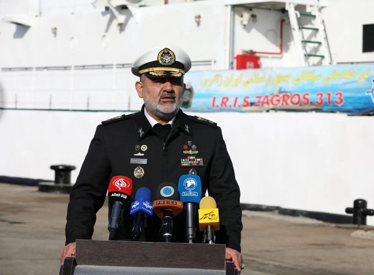 هشدار دریادار ایرانی: دشمن متجاوز را در دریا‌ها غرق خواهیم کرد‌