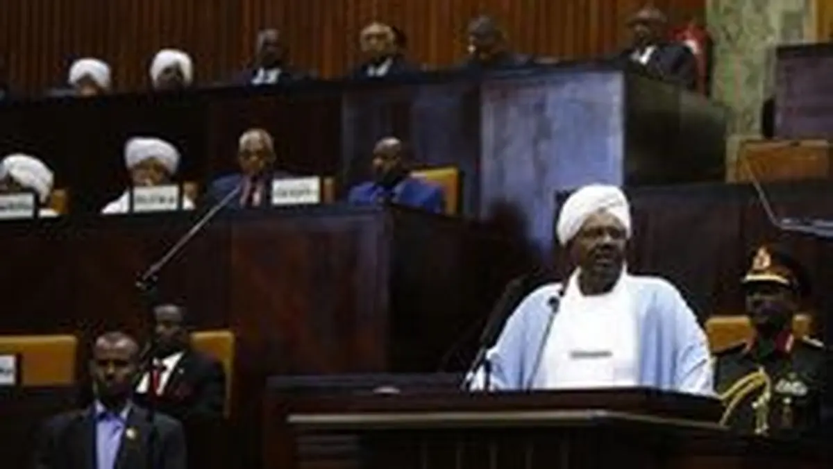 «عمر البشیر» به دیوان کیفری بین‌المللی تحویل داده می‌شود