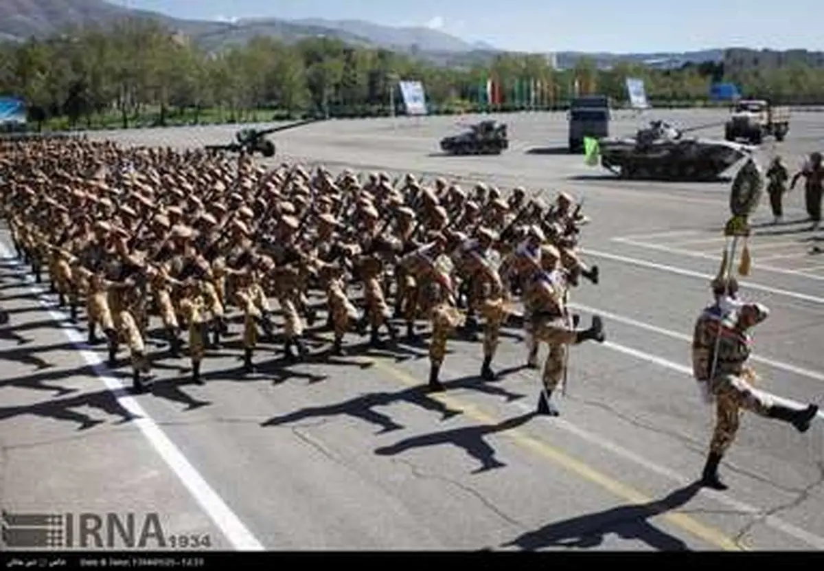 صبحگاه مشترک یگان های نمونه ارتش/تصاویر