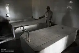 کتابخانه ای که غسالخانه شد!/تصاویر