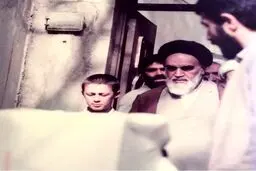 عکس دیده نشده از امام و سید حسن خمینی