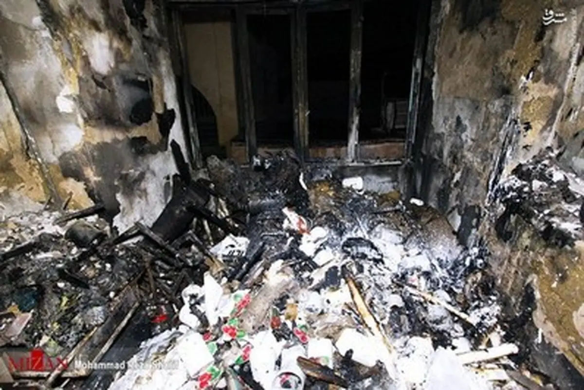 آتش سوزی در تولیدی پوشاک اصفهان/تصاویر