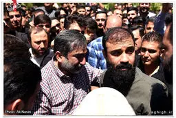 حضور رضا هلالی و روح الله بهمنی در یک مراسم تشییع/ تصاویر