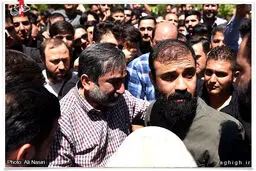 حضور رضا هلالی و روح الله بهمنی در یک مراسم تشییع/ تصاویر
