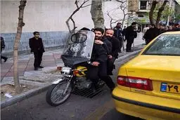 دو مداح معروف تهران پشت موتور/ عکس