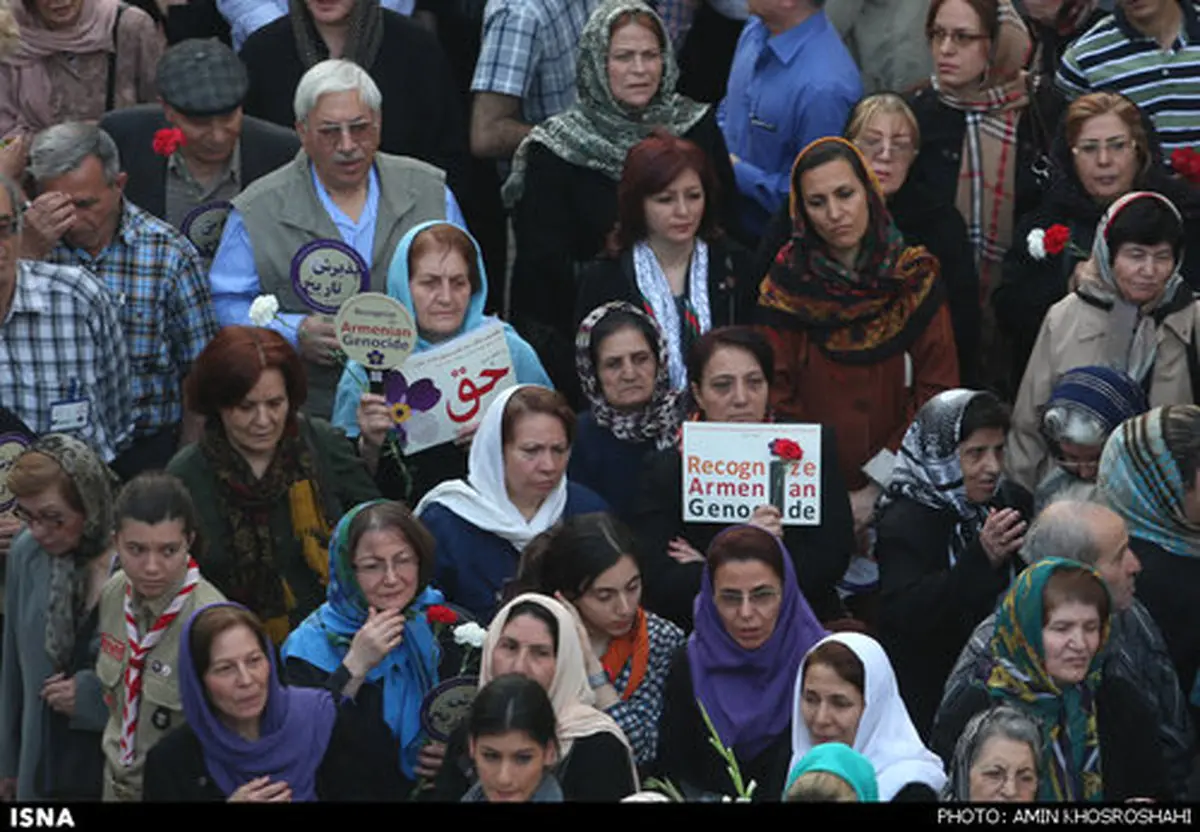 مراسم سالگرد نسل کشی ارامنه در کلیسای تهران /تصاویر
