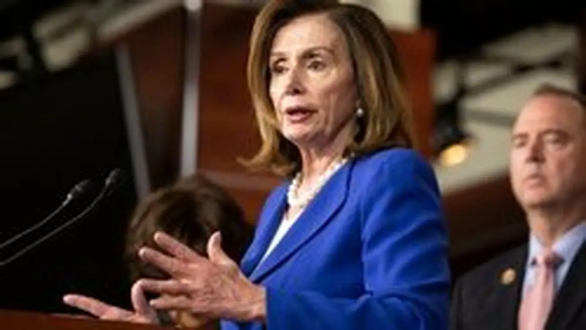 ادامه مداخله مقامات آمریکایی در امور داخلی ایران / نانسی پلوسی: ایرانی‌ها باید بدون ترس انتقادات‌شان را بیان کنند