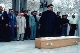 نماز امام موسی صدر بر پیکر شریعتی/تصاویر