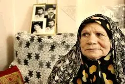 گفتگو با مادری که 33 سال است انتظار بازگشت پسرش را می‌کشد+عکس