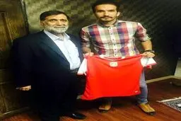 نوری: خوشحالم به تراکتور بزرگ پیوستم+عکس
