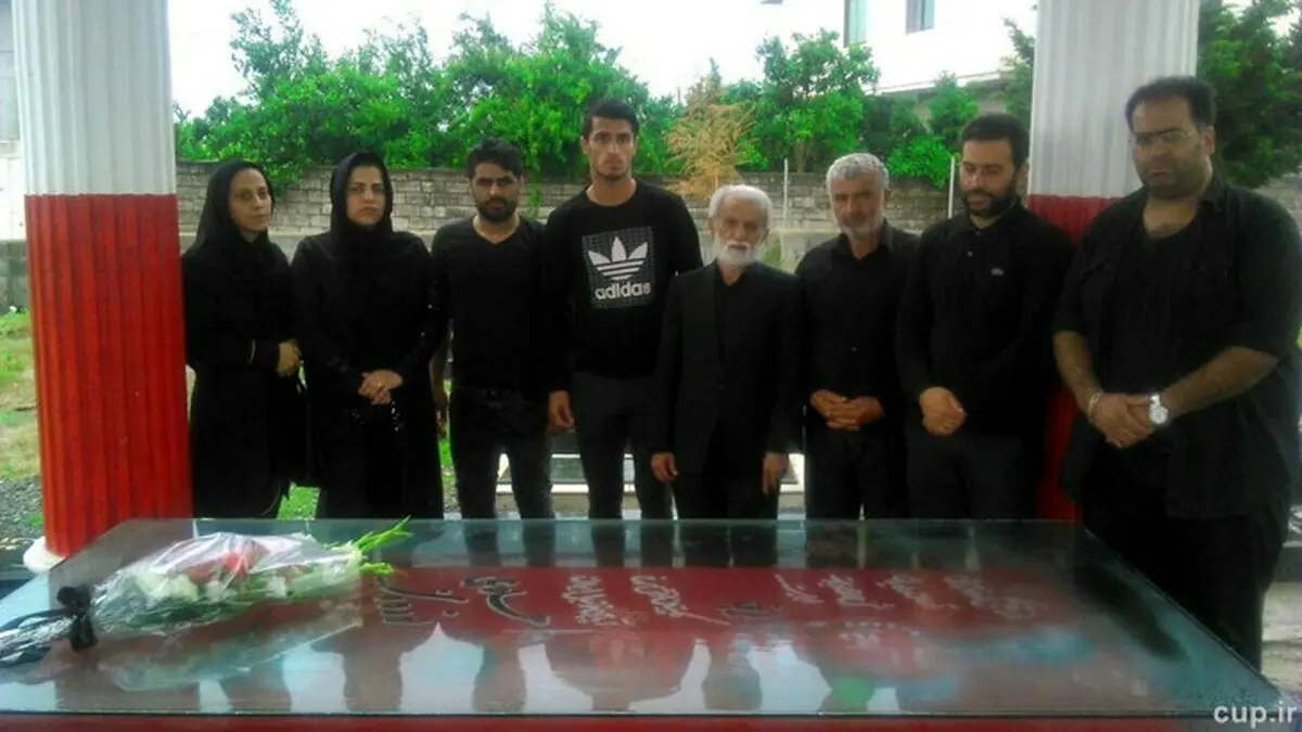 رخصت مهاجم پرسپولیس از خانواده های نوروزی و اولادی+ عکس