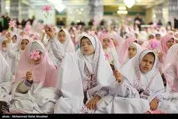 تصاویری از مراسم جشن تکلیف دختران دانش آموز در حرم حضرت معصومه (س)