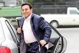 هدایتی: مدیران بانک سرمایه صورتجلسه‌ها را شبانه و در استخر امضاء می کردند/ از هول حلیم داخل دیگ افتادم/ اتهاماتم را قبول ندارم/ اگر پولی بابت اسپانسری از کارخانه پرداخت کردم، من را اعدام کنید/ تمام مدیران بانکی کشور با من رفیق هستند و حاضرند بدون وثیقه به