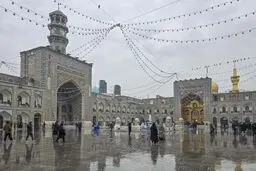 ظرفیت حرم مطهر رضوی تکمیل شد


