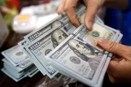 قیمت دلار یک روز بعد از خروج ایران از برجام/ دلار 15 هزارتومان را رد کرد