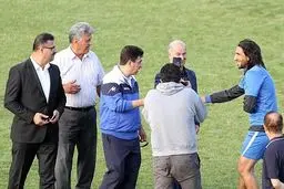 اینجا تمرین استقلال؛خطر شوخی دستی افشارزاده در کمین است!/عکس