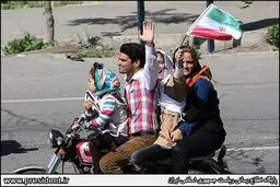 استقبال پور شور مردم تبریز از دکتر روحانی به روایت تصویر