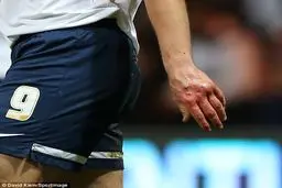 فداکاری بی نظیر بازیکن فوتبال /تصاویر