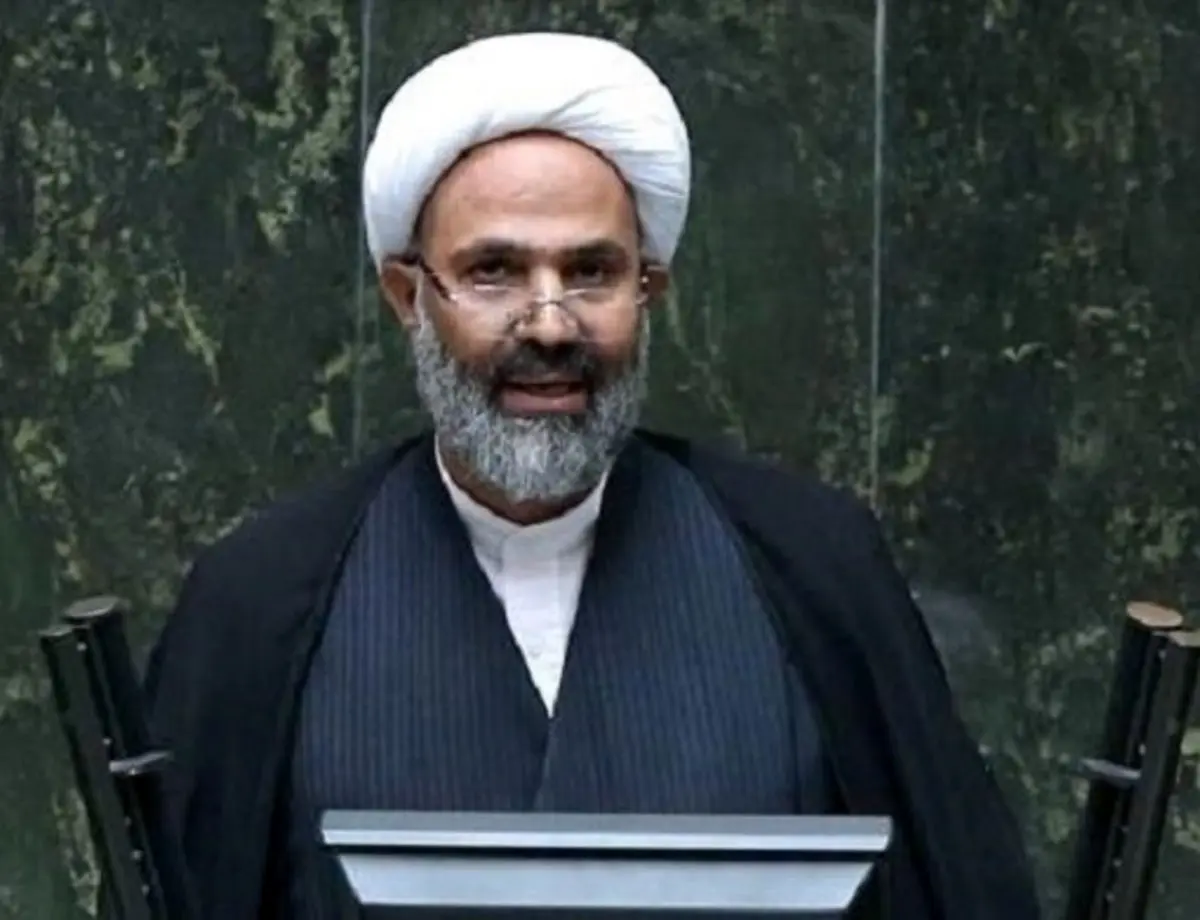 پژمانفر: شائبه سیاسی‌کاری در مجلس وجود دارد/ جلوی کاندیداتوری مسئولانی را که به مناصب خود راضی نیستند، بگیریم