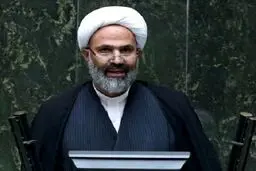 پژمانفر: شائبه سیاسی‌کاری در مجلس وجود دارد/ جلوی کاندیداتوری مسئولانی را که به مناصب خود راضی نیستند، بگیریم